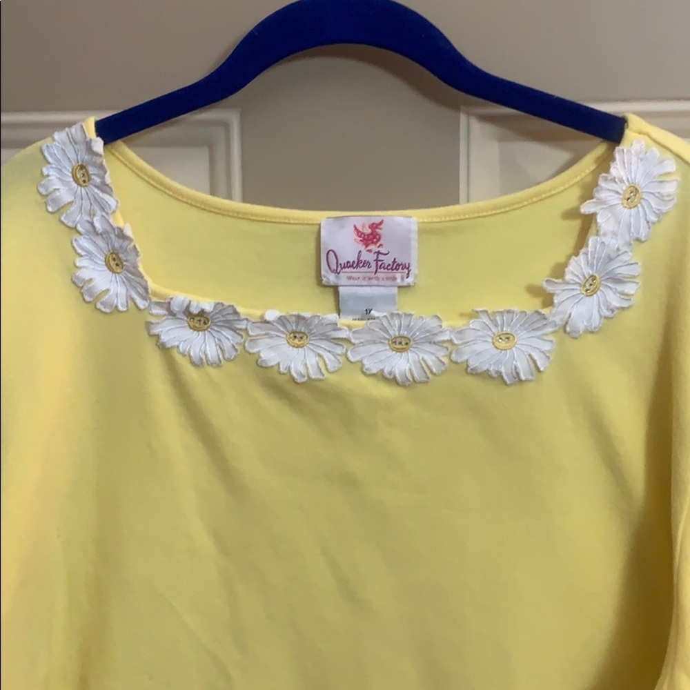 QF yellow 3/4 sleeve Tee with daisy neckline. 1X